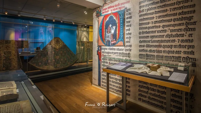 Ausstellungsraum im Museum Kloster Kamp in Kamp-Lintfort.